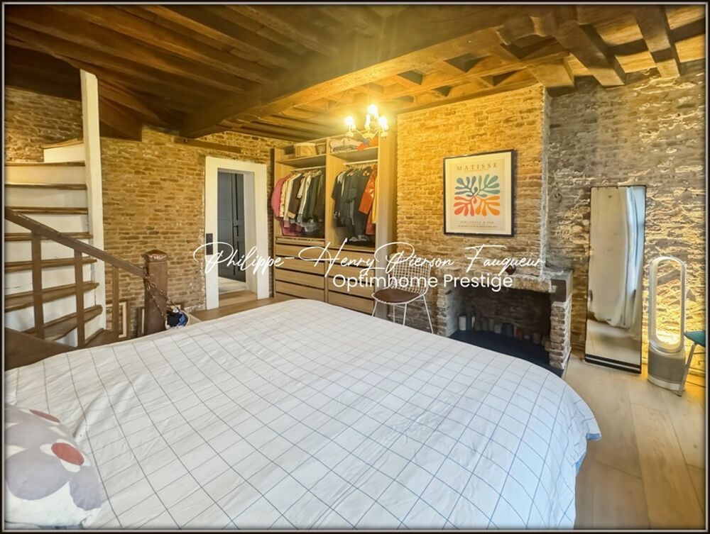 Vente Maison Maison classée Monument Historique (1667) – 65 m² – 2 chambres – Terrasse – Cave Vieux LILLE (59800 59000) Lille