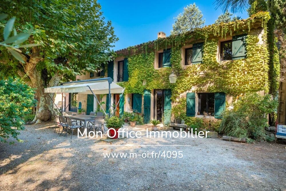 Vente Maison Référence : 7235-SJO - Magnifique Mas de 1739 aux portes d'Aix-en-Provence - piscine- terrain plat arboré de 6400m2- cachet Aix en provence