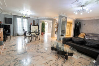  Maison à vendre 7 pièces 211 m²