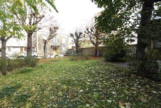  Immeuble � vendre 15 + pi�ces 650 m�