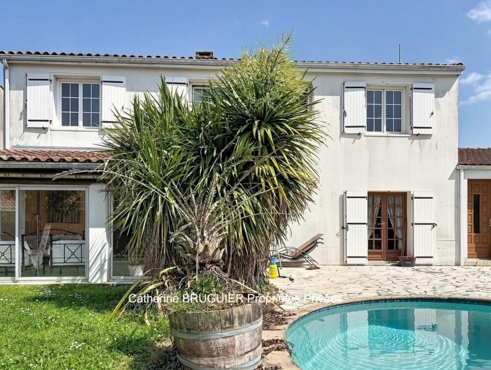 Maison 7 pièces 205 m² · à Perigny · 205 m² · 599 000 €
