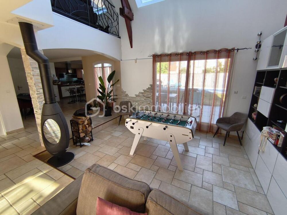 Maison de 210m2 avec piscine