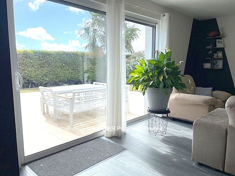 Maison de plain-pied 116 m² - Centre village - Classe A -3 chambres - garage - jardin clos