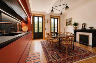 Maison 10 pièces 280 m² · à Jonzac · 280 m² · 530 000 €