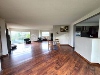  Maison à vendre 7 pièces 151 m²