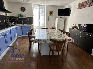 Immeuble à vendre 15 + pièces 750 m²