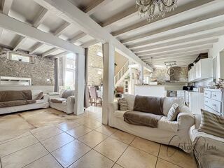  Maison  vendre 11 pices 676 m