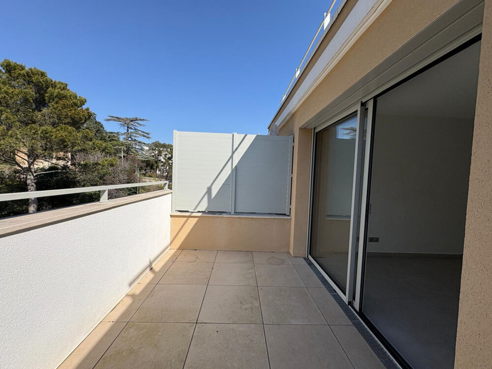 T3 Dernier étage 60m²  Terrasse plein sud  Ascenseur + Parking  Aix Bellegarde