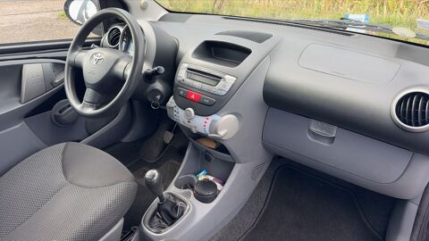 Aygo 1.0 VVT-I 68 Confort 2009 occasion 76230 Isneauville