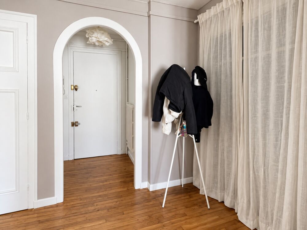 Vente Appartement EXCLUSIVITÉ - Brest Saint-Michel : T2 de 61 m² entièrement rénové avec ascenseur Brest