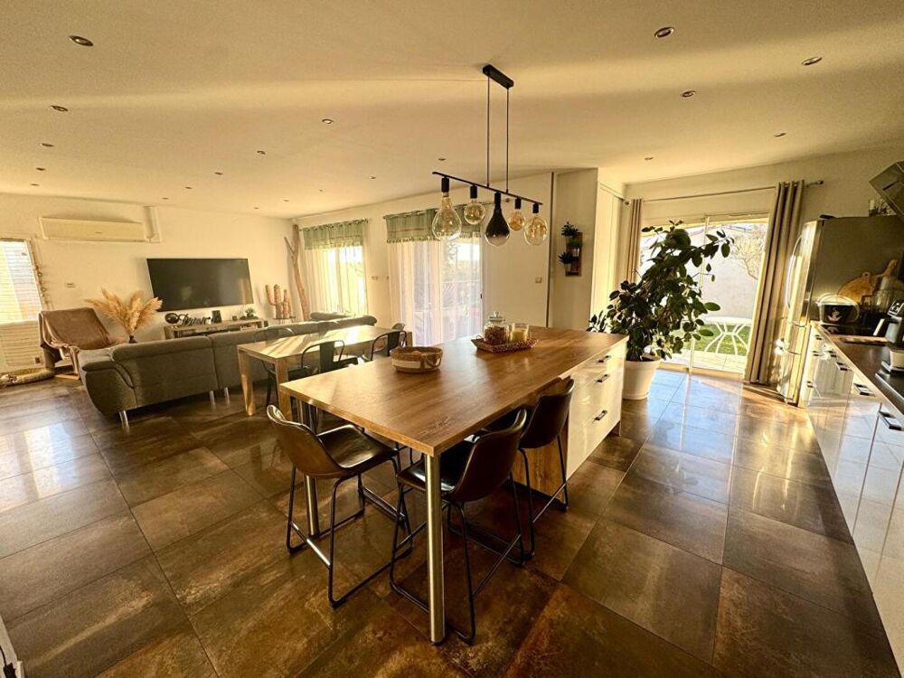 Vente Villa Villa plain pied 135m² sur 2178m² de terrain Fos sur mer
