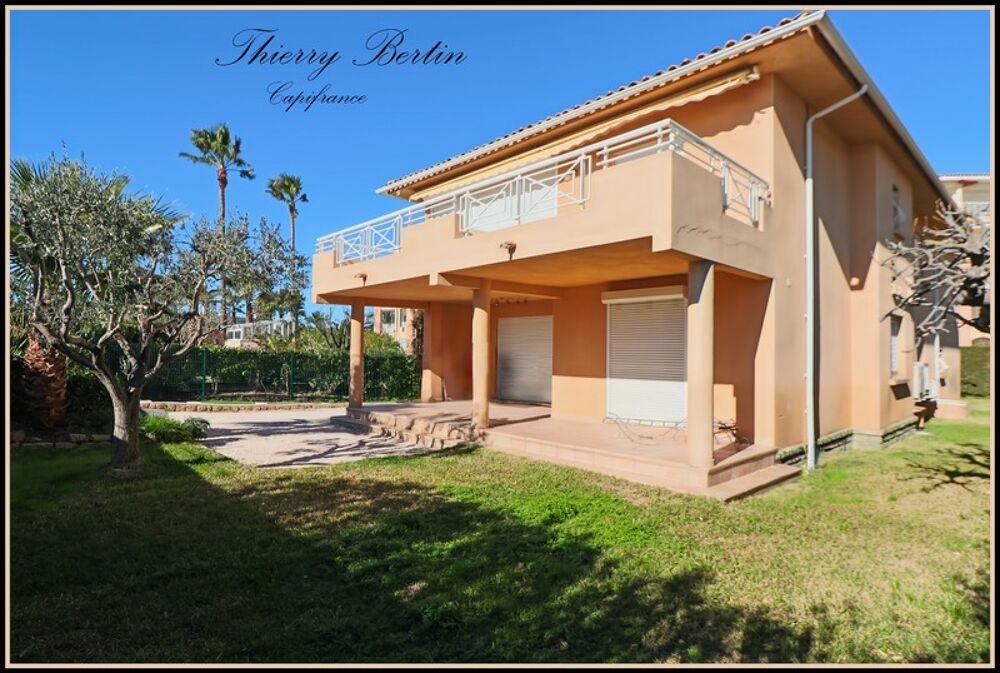 Vente Appartement Appartement à vendre 9 pièces FREJUS (83) Frejus