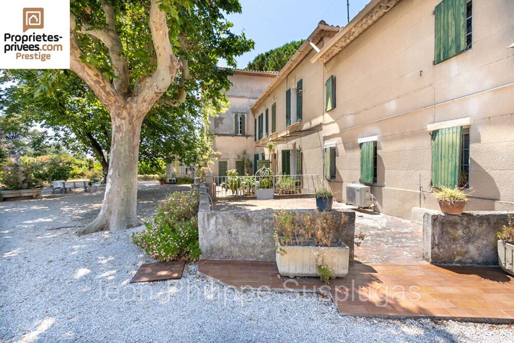 à vendre  Propriété/château Saint-Cyr-sur-Mer (83270)