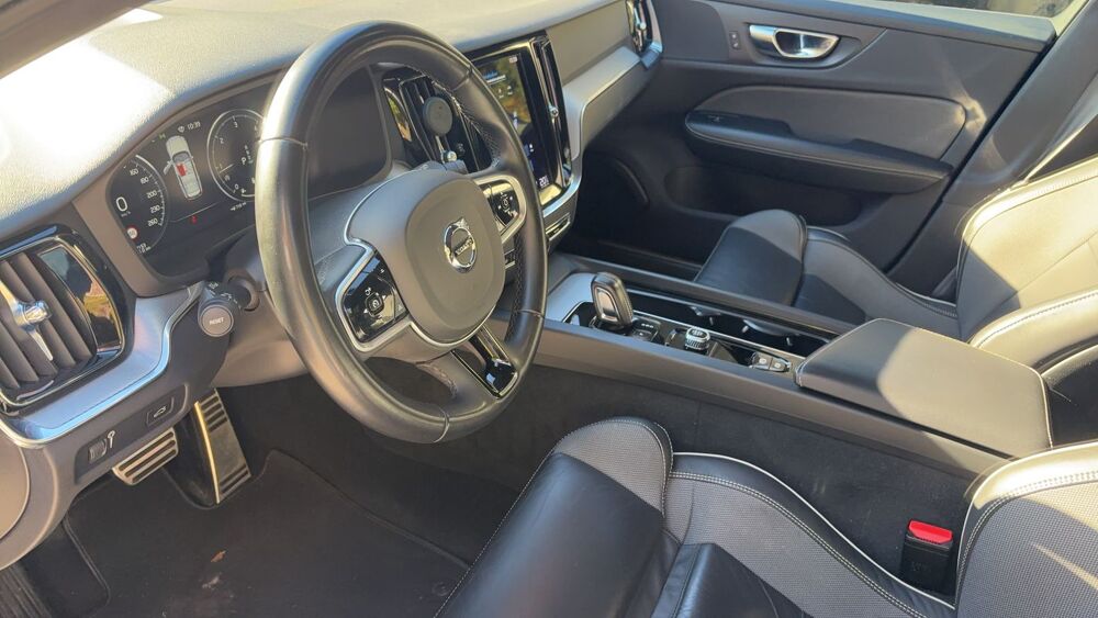 V60 2.0 D4 190 Mild Hybrid Geartronic R-Design 2021 occasion 88200 Remiremont