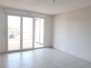  Appartement à louer 3 pièces 60 m²