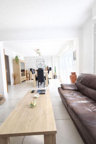  Appartement � vendre 3 pi�ces 77 m�