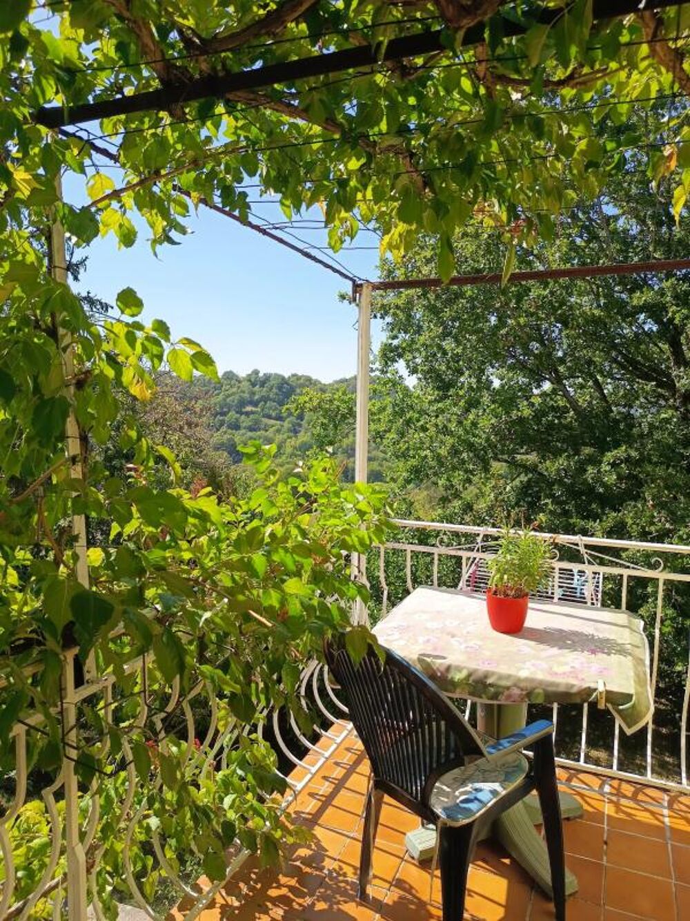 Une maison au calme avec deux espaces de vie