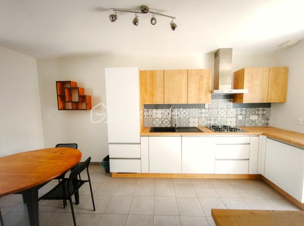 Maison centre ville, 3 chambres, parking