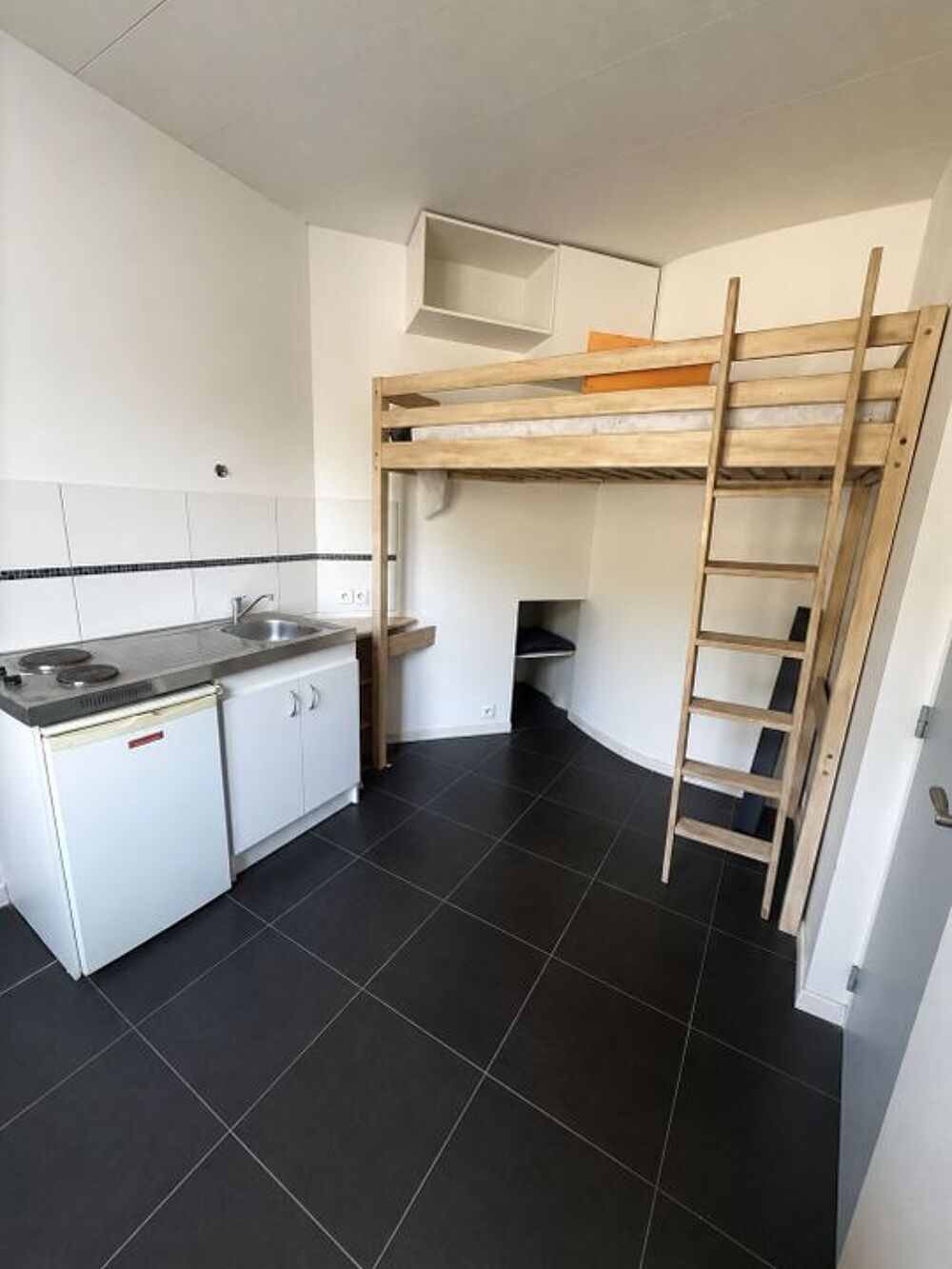 Location Appartement Studio de 12m2 à louer sur Noisiel Noisiel
