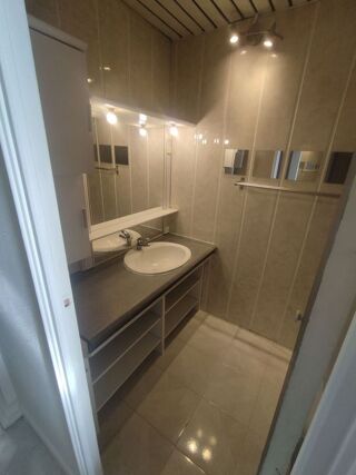  Appartement à louer 1 pièce 34 m²
