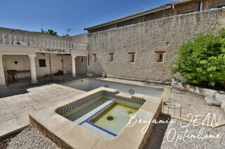  Maison � vendre 8 pi�ces 205 m�