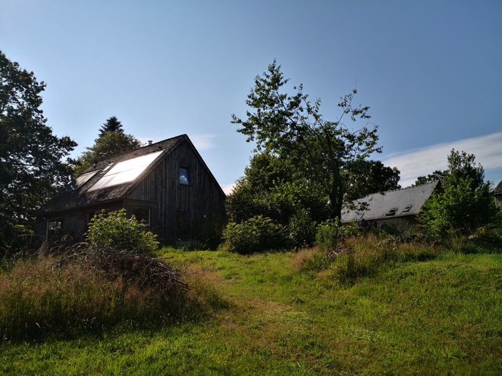 Vente Propriété/Château cadre bucolique pour ce domaine compose de 3 maisons sur 15 000 m2 Guemene sur scorff