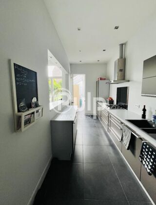  Propri�t�/ch�teau � vendre 7 pi�ces 208 m�