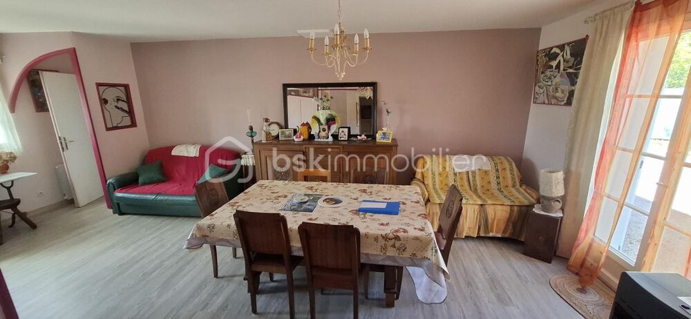 Exclusivité BSK Immobilier! Maison traditionnelle spacieuse de 140 m2 dans un environnement paisible