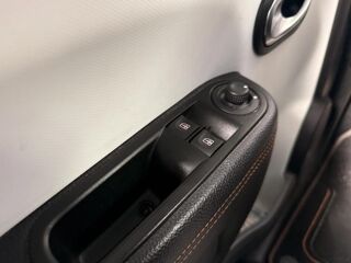 Twingo Vibes CAMERA DE RECUL / CARPLAY FEUX AUTO 2021 occasion 17139 Dompierre-sur-Mer