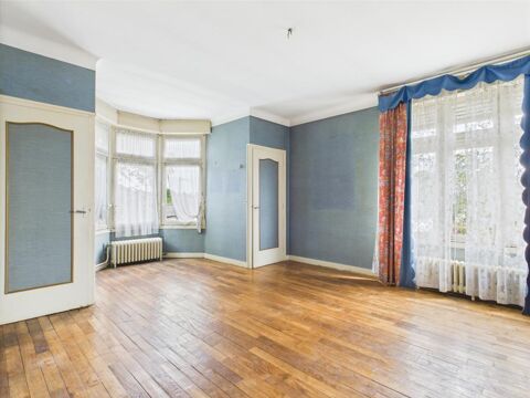   Maison Maison - 9 pi�ce(s) - 220 m�