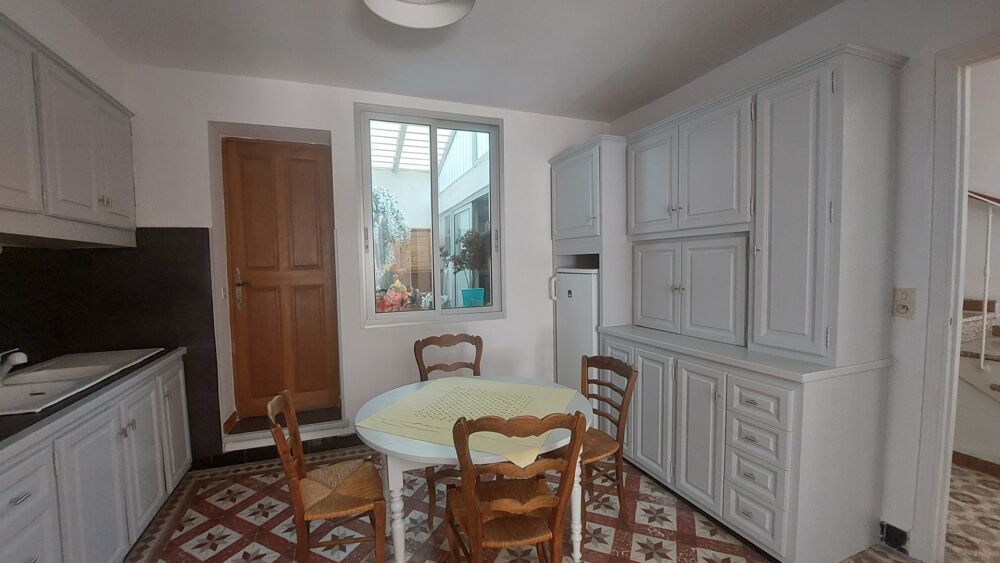 Vente Maison AVIGNON – Quartier Croix Rouge – Maison 5 pièces avec garage et jardin arboré Avignon