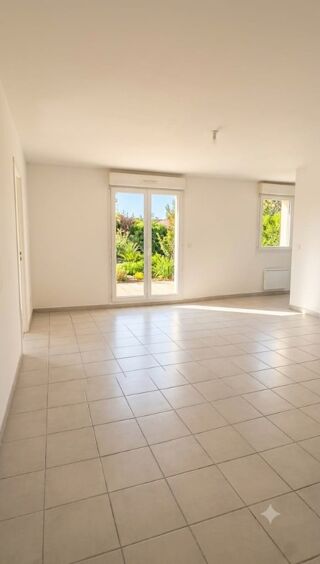  Appartement à louer 2 pièces 54 m²