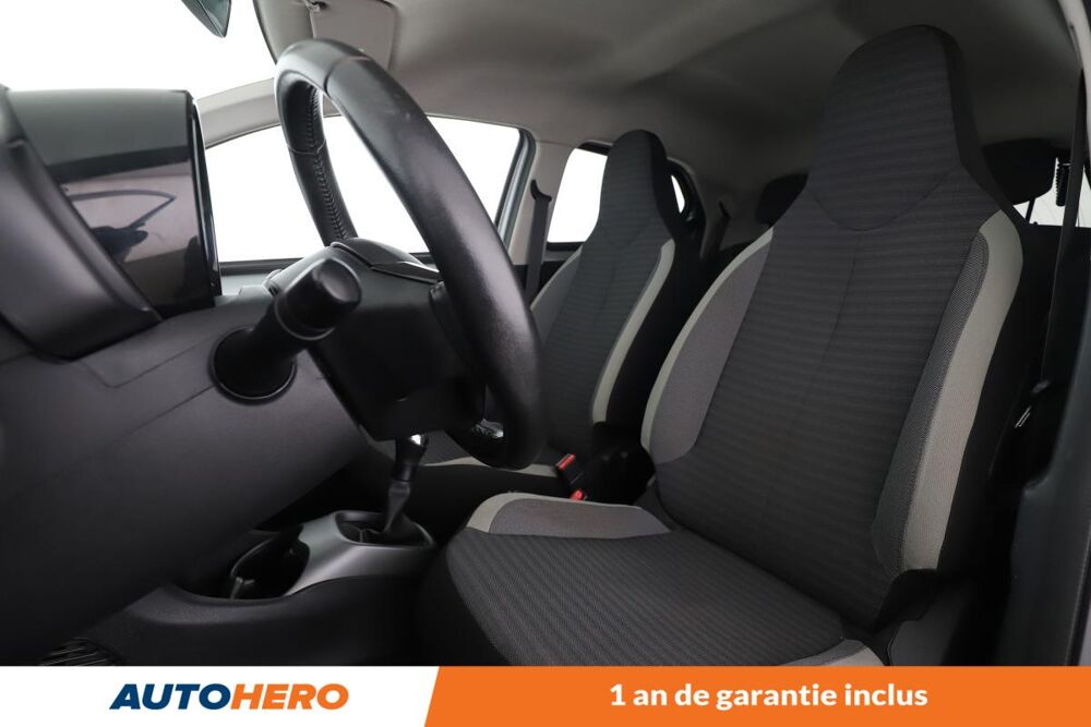 Aygo 1.0 VVT-i X-Play 5P 72 ch 2019 occasion 92130 Issy-les-Moulineaux