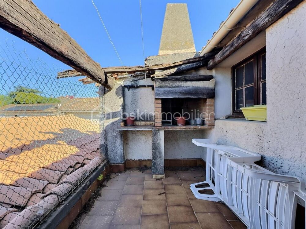 Maison de village 2 chambres + terrasse tropézienne  UCHAUD