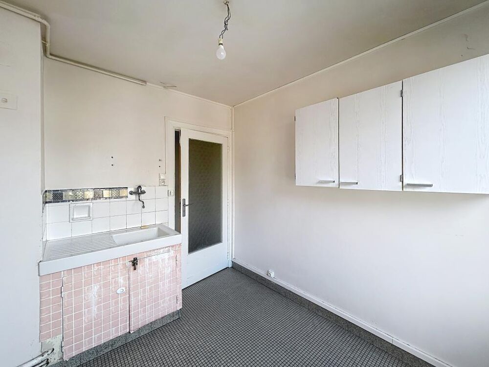 Location Appartement F2 avec balcon - SALINS Clermont ferrand