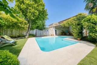  Maison à vendre 10 pièces 323 m²
