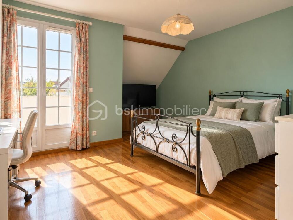 Vente Maison CHENNEVIÈRES-SUR-MARNE – BELLE MAISON FAMILIALE AVEC T2 INDÉPENDANT ET JARDIN Chennevieres sur marne