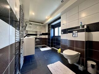  Maison � vendre 9 pi�ces 301 m�