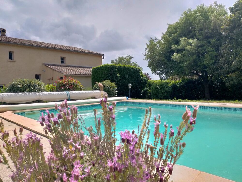 Vente Maison Maison de caractère 6 pièces – 4 chambres – piscine 10×5 sur 1 800 m² arborés et clos Richerenches