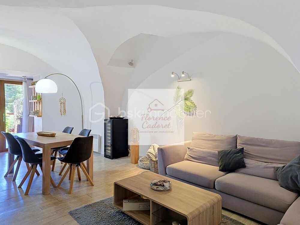 MAISON DE VILLAGE DE CARACTÈRE PROXIMITE UZES 6 CHAMBRES  2 TERRASSES  VUE DÉGAGÉE