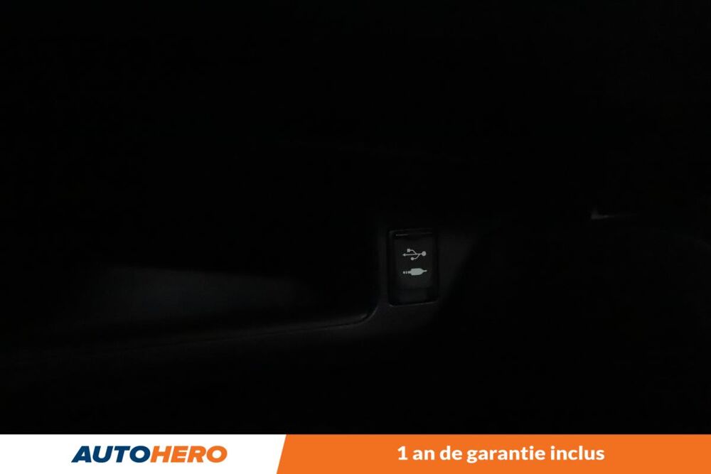 C-HR 1.2 T Dynamic CVT AWD 116 ch 2016 occasion 92130 Issy-les-Moulineaux