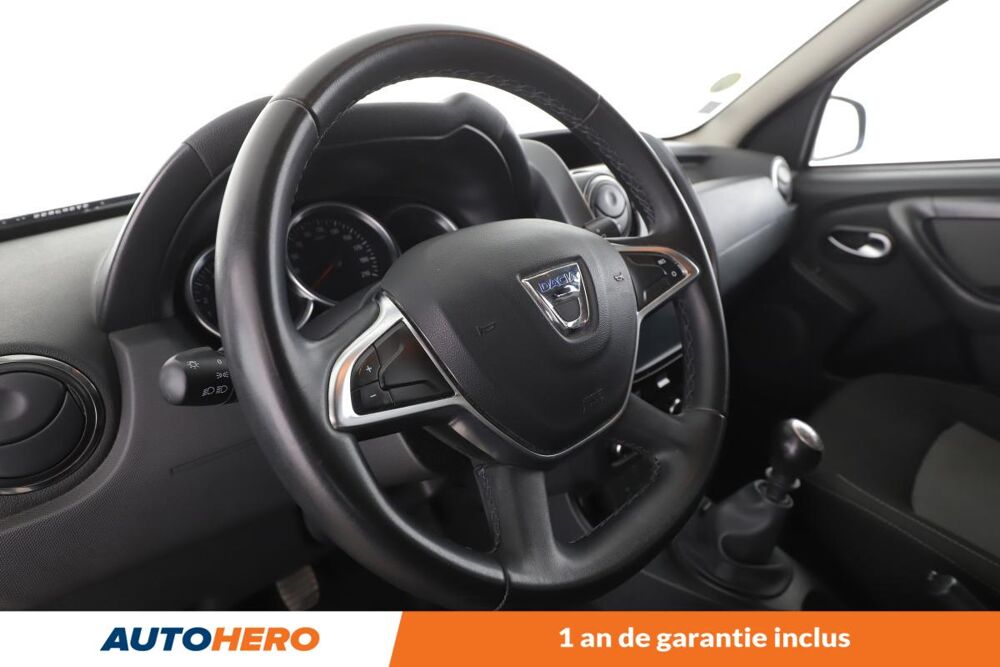 Duster 1.5 dCi Black Touch 4x2 110 ch 2017 occasion 92130 Issy-les-Moulineaux