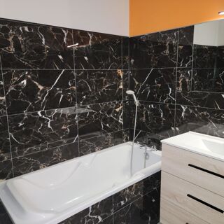  Appartement à louer 4 pièces 82 m²