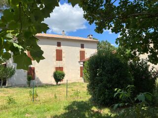  Maison à louer 3 pièces 130 m²