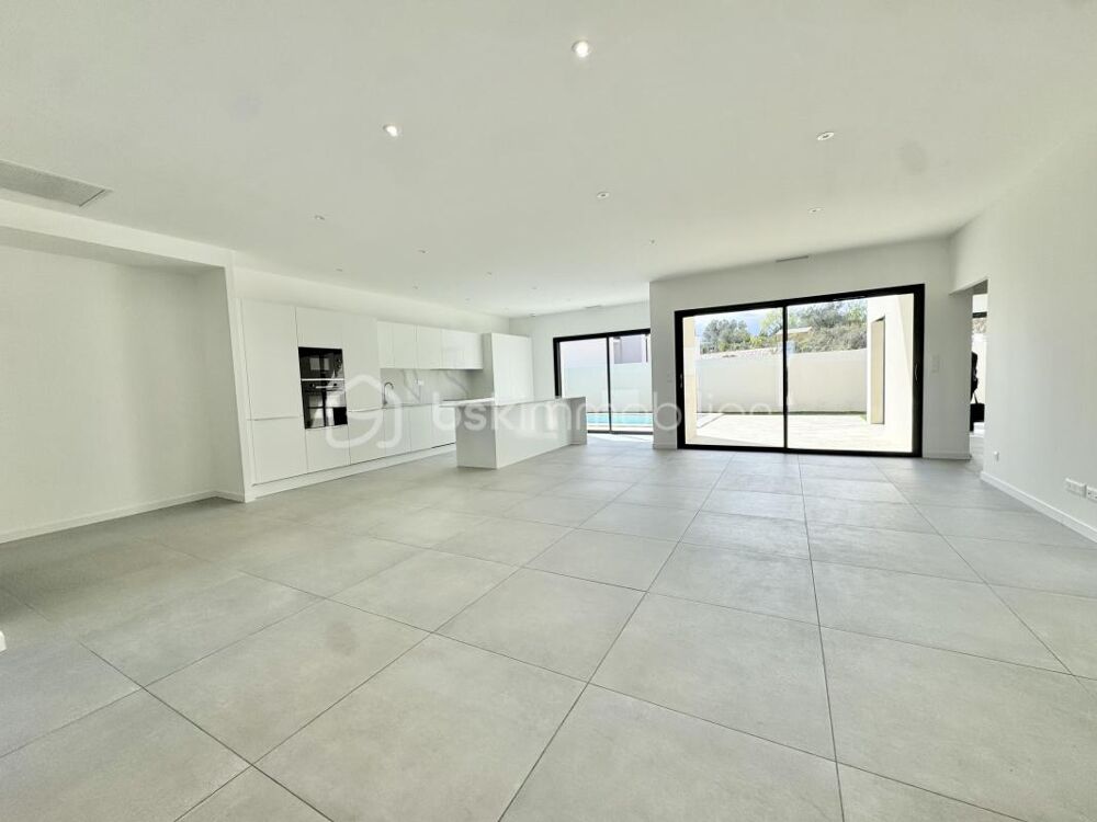 Villa contemporaine T4 de plain-pied 120m2 ,garage et piscine