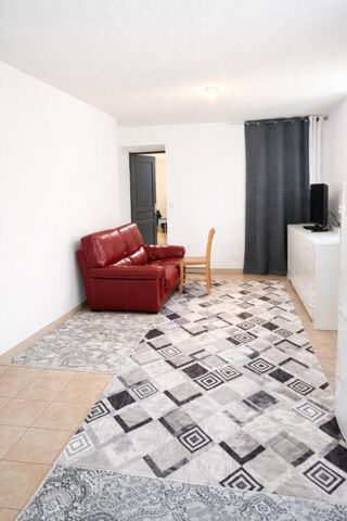  Immeuble � vendre 10 pi�ces 209 m�