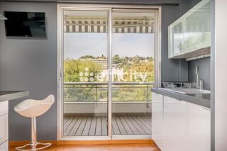  Appartement � vendre 6 pi�ces 230 m� Marseille