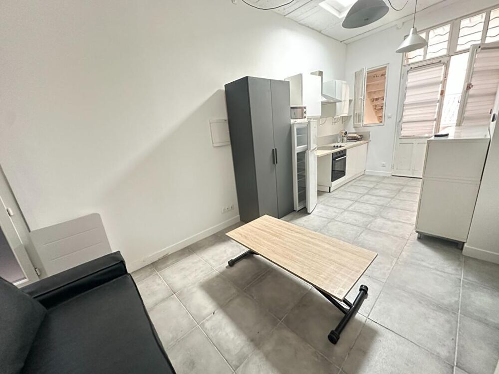 Location Appartement Studio meublé  24 m² à louer - Salon-de-Provence Salon de provence