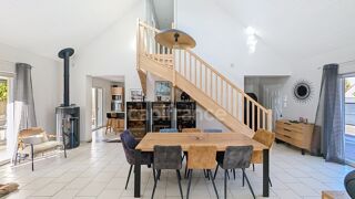 Vente Maison Châtenoy-En-Bresse (71) maison récente à vendre de 158 m² terrain de 1073 m² piscine chauffée Pergola bioclimatique et grand gar Chatenoy en bresse