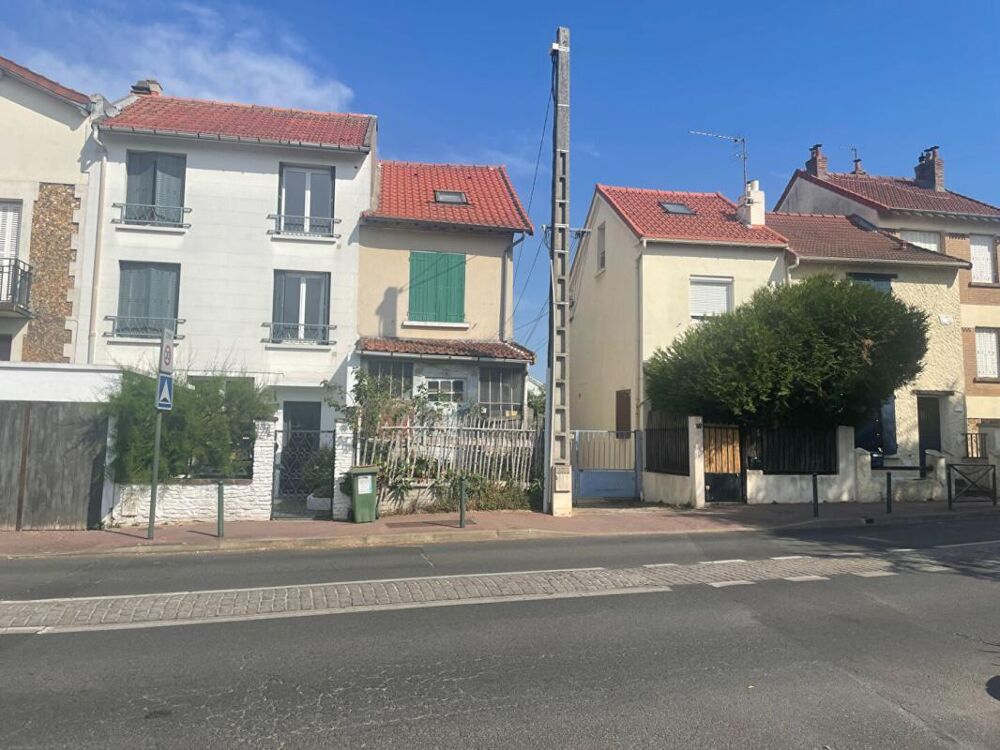 Clamart -Quartier Gare. Ensemble immobilier familial avec jardin et stationnements 150 m² à réinventer